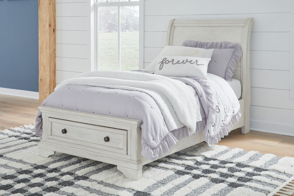 Robbinsdale Sleigh Bed with Storage