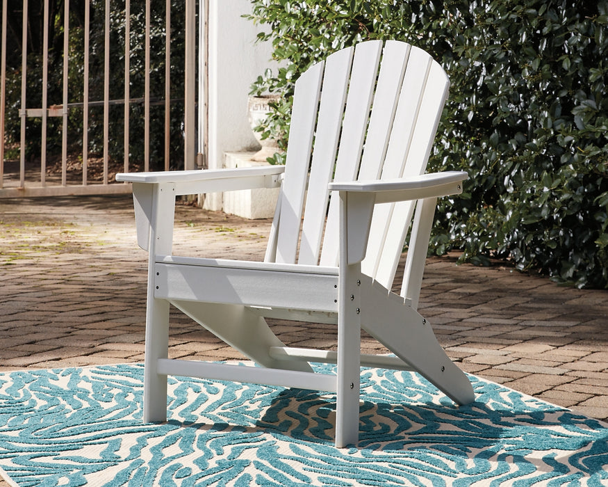 Sundown Treasure 2 Outdoor Chairs with End Table.